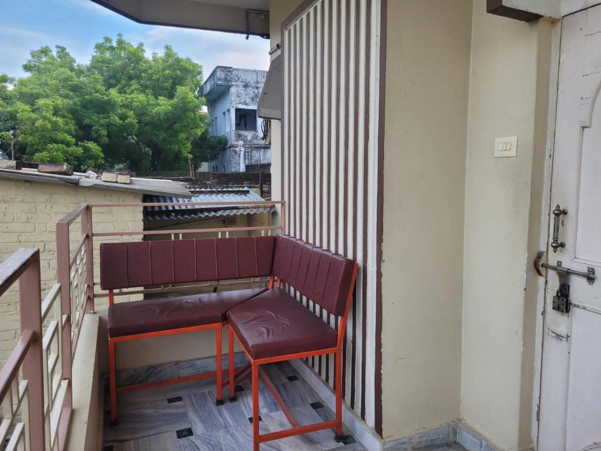 Hotel Temple On Ganges Varanasi Exterior foto