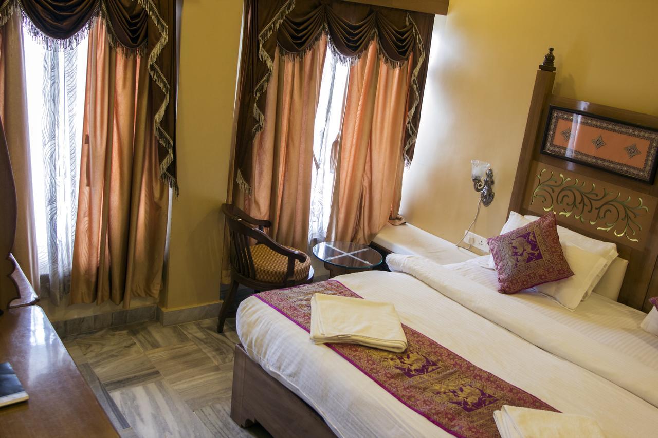 Hotel Temple On Ganges Varanasi Exterior foto