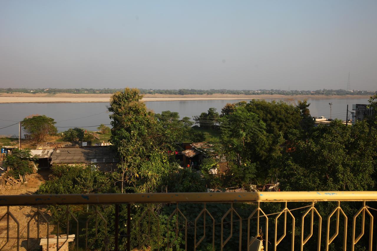 Hotel Temple On Ganges Varanasi Exterior foto